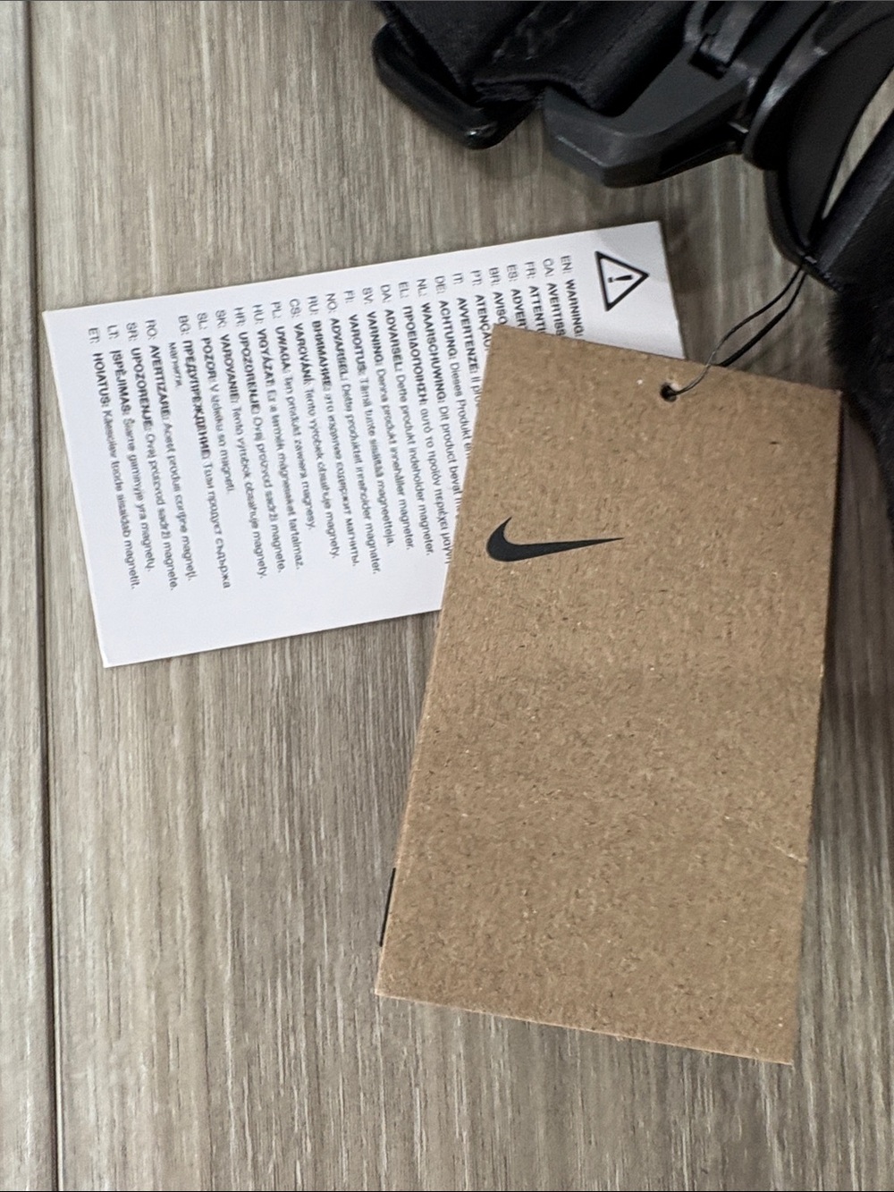 Nike Black Faux-Fur Shoulder Bag with Detachable Strap - Picture 3 of 8